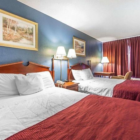 Econo Lodge Кливленд Экстерьер фото