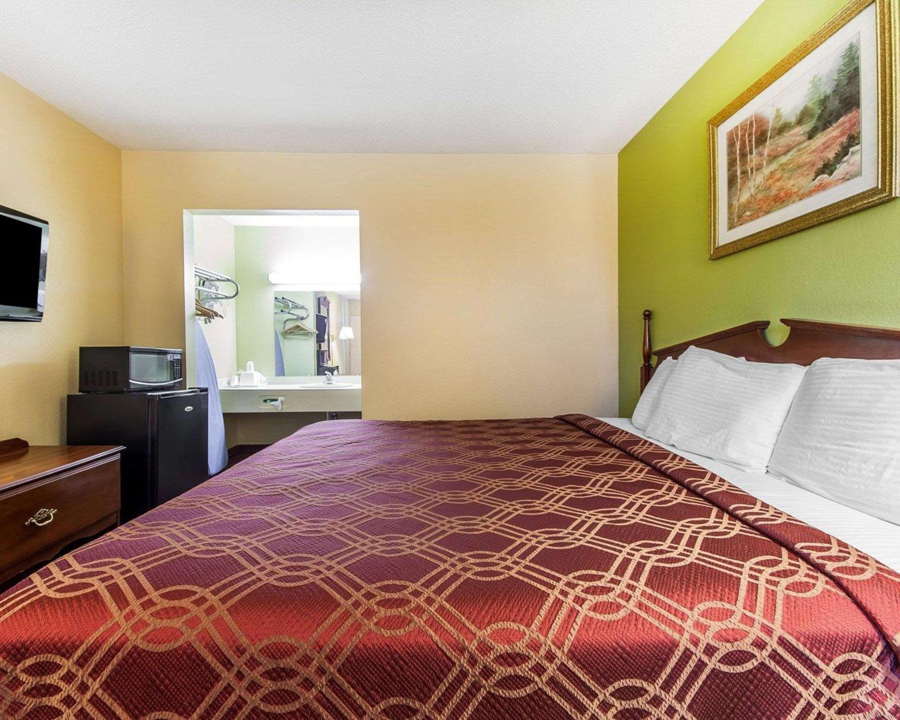 Econo Lodge Кливленд Экстерьер фото