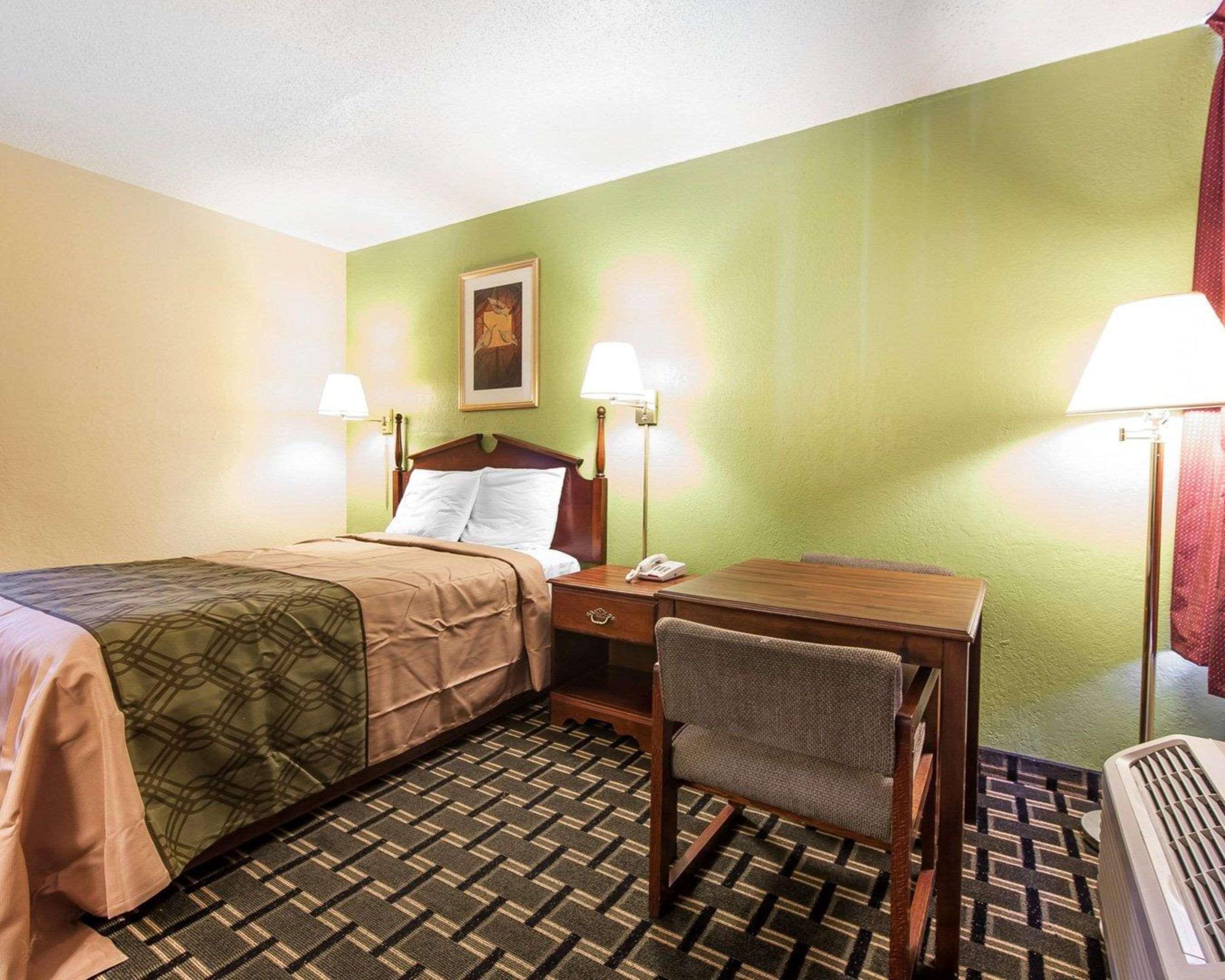 Econo Lodge Кливленд Экстерьер фото