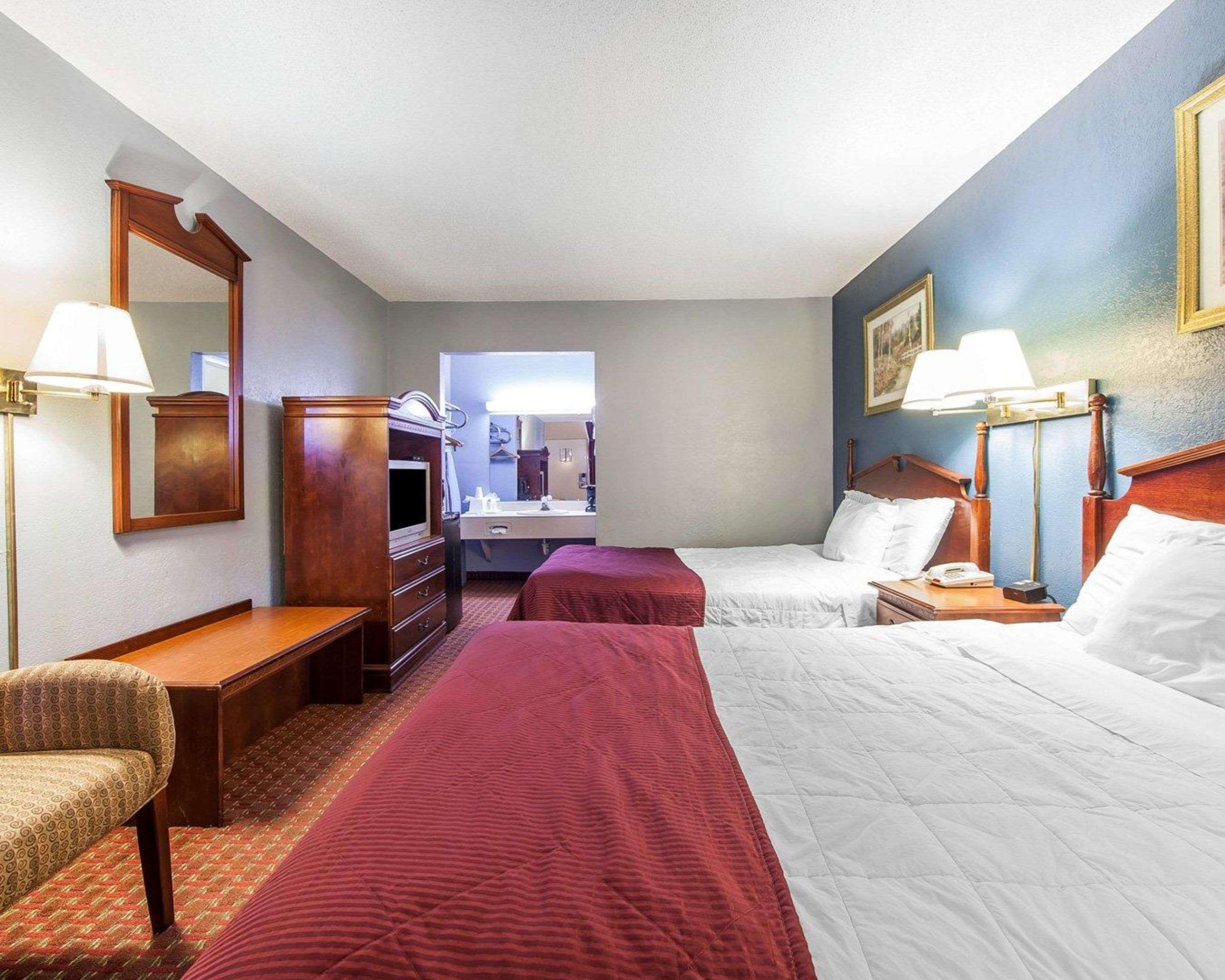 Econo Lodge Кливленд Экстерьер фото